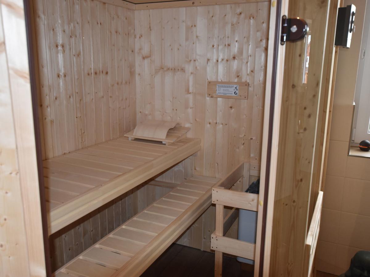 Cozy Holiday Home In Gross Schwansee With Sauna Ngoại thất bức ảnh